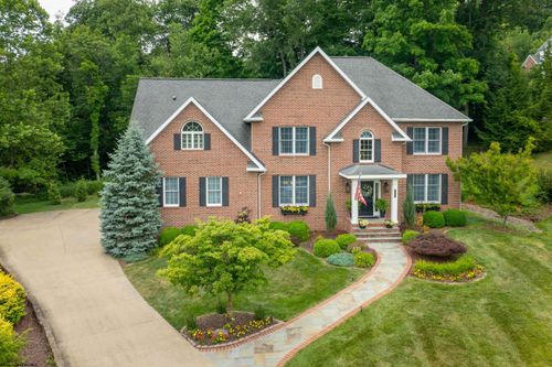 4500 Laurel Ridge Dr, Morgantown, WV, 26508-8686 | Card Image
