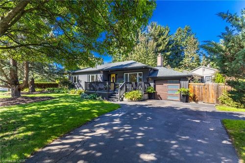105 Carrington Crt, Ancaster, ON, L9G1R2 | Card Image