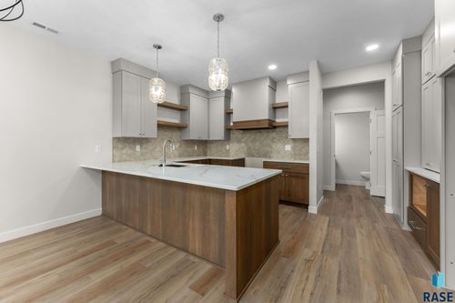 102 N Bryggen Pl Place, Sioux Falls, SD, 57107 | Card Image