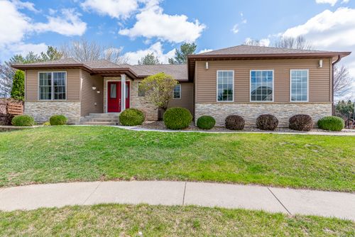 3404 77th Street Ct, Moline, IL, 61265-8057 | Card Image