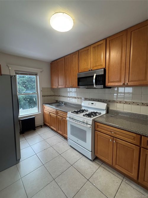 525 5th St, Mount Vernon, NY, 10553-2101 | Card Image