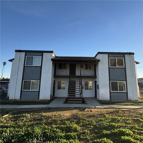 c-15384 Perris, Moreno Valley, CA, 92551 | Card Image