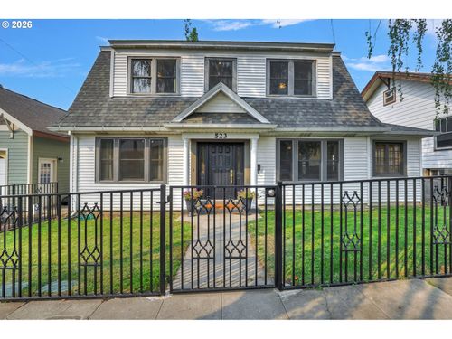 523 E 9th St, The Dalles, OR, 97058-2638 | Card Image