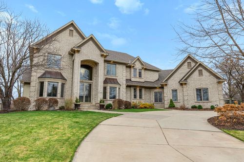 18434 Bearpath Trl, Eden Prairie, MN, 55347-3455 | Card Image