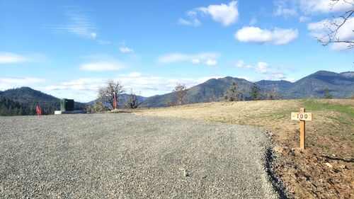100-0 Messinger Rd, Grants Pass, OR, 97527 | Card Image