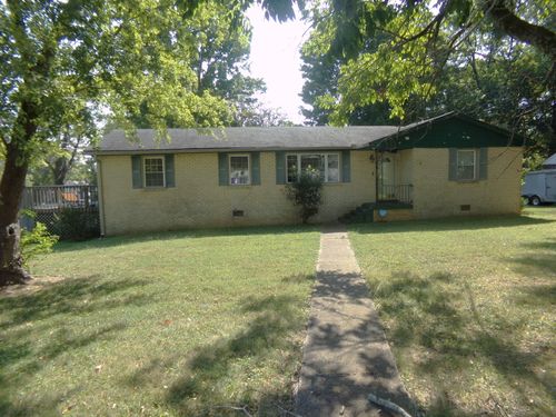 201 Woods Ave S, Lewisburg, TN, 37091-3145 | Card Image