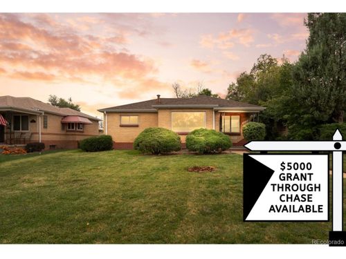 3550 Holly St, Denver, CO, 80207-1210 | Card Image