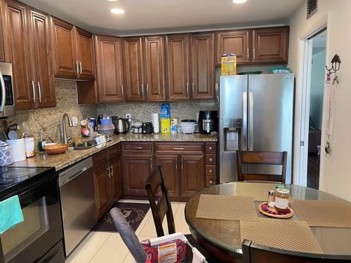 apt-214-2850 Forest Hills Blvd, Coral Springs, FL, 33065-5218 | Card Image