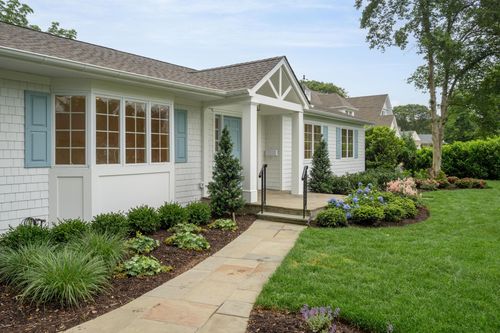 4 Alden Ln, Huntington, NY, 11743-3103 | Card Image