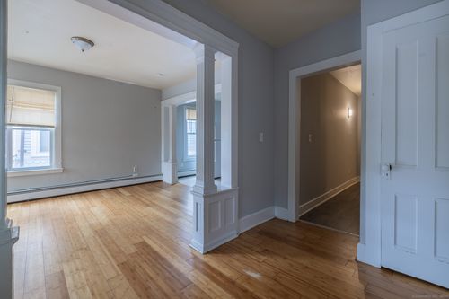 fl-2nd-391 Myrtle Ave, Bridgeport, CT, 06604-5444 | Card Image