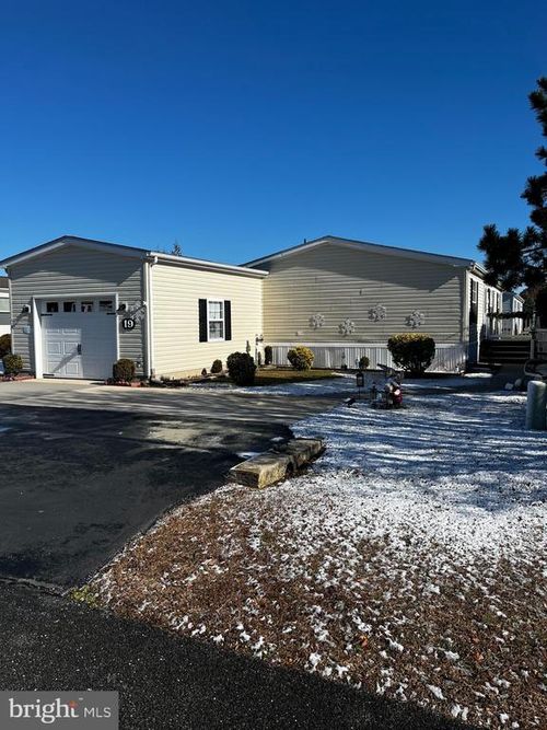 19 Mayfair Ln, LEWES, DE, 19958-4132 | Card Image