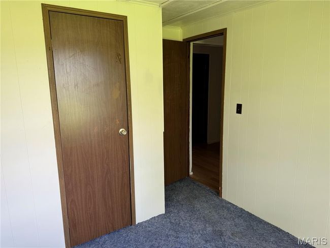 Hallway with carpet | Image 16