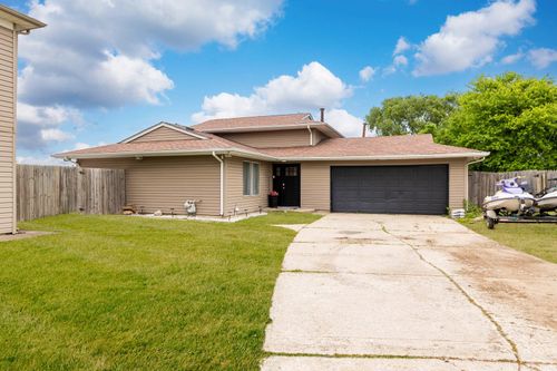 825 Copley Ln, Joliet, IL, 60431-9301 | Card Image