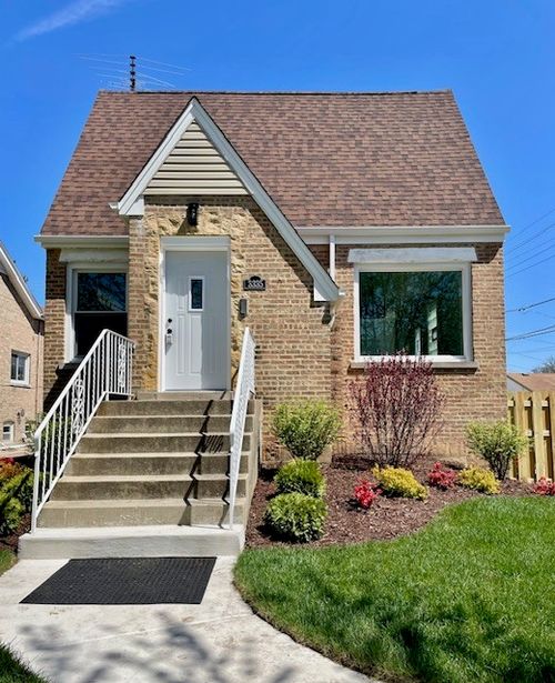 3335 Sunnyside Ave, Brookfield, IL, 60513-1331 | Card Image