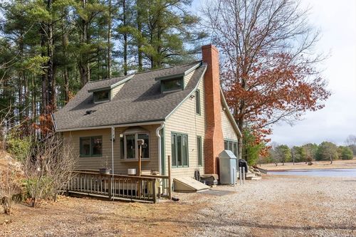 28 Wareham St, Carver, MA, 02330-1711 | Card Image