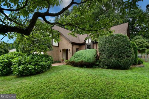 6012 Burnside Landing Dr, BURKE, VA, 22015-2548 | Card Image
