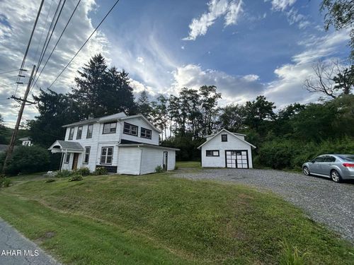 325 Mcfarland Rd, Tyrone, PA, 16686-7002 | Card Image