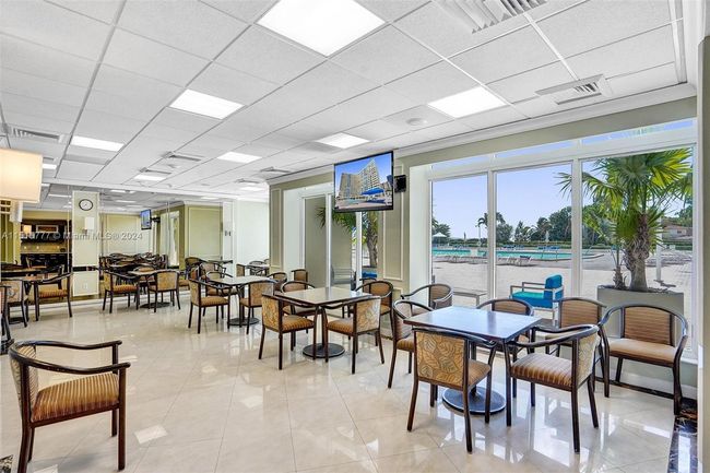 APT-1709 - 3180 S Ocean Dr, Condo with 2 bedrooms, 2 bathrooms and null parking in Hallandale Beach FL | Image 65