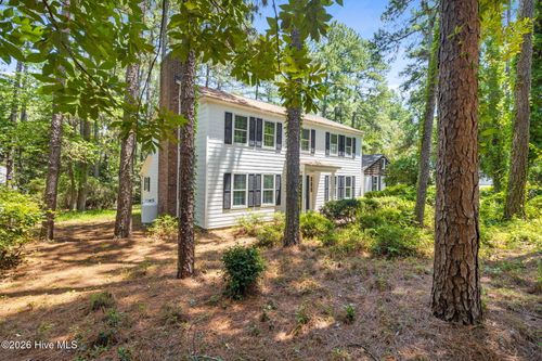 102 James Creek Rd, Southern Pines, NC, 28387-6819 | Card Image