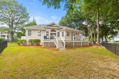 HUGE Back Deck | Image 3