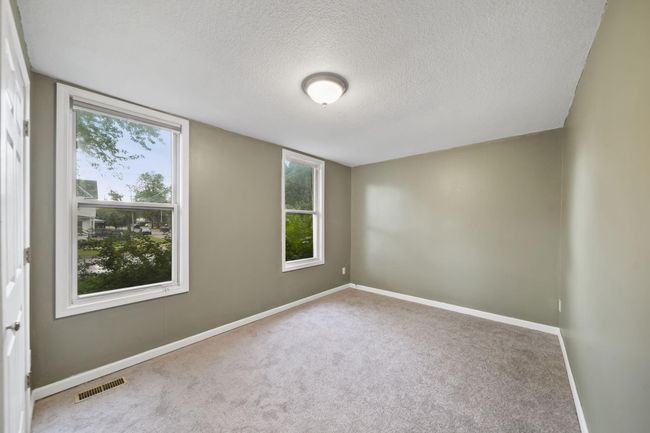 624 N Broad St, Home with 5 bedrooms, 3 bathrooms and 2 parking in Adrian MI | Image 12