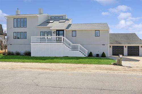 34 Shinnecock Road, Southampton, NY, 11942 | Card Image