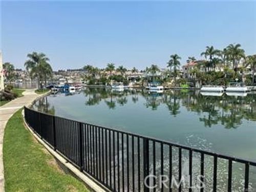 27945 Chiclana, Mission Viejo, CA, 92692 | Card Image