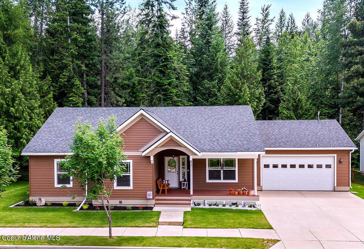 Huppert Ln, Sandpoint, ID 83864