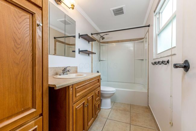 3829 Potomac St, House other with 3 bedrooms, 2 bathrooms and null parking in Groveport OH | Image 33