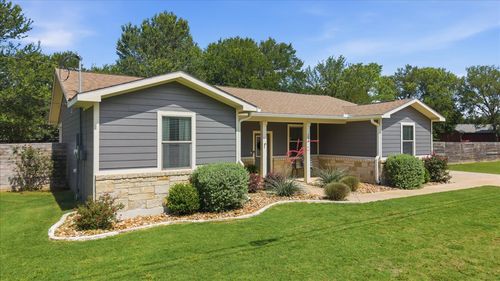 152 Keawakapu Dr, Bastrop, TX, 78602-5909 | Card Image