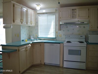 219 - 450 W Sunwest Drive, House other with 2 bedrooms, 2 bathrooms and null parking in Casa Grande AZ | Image 2