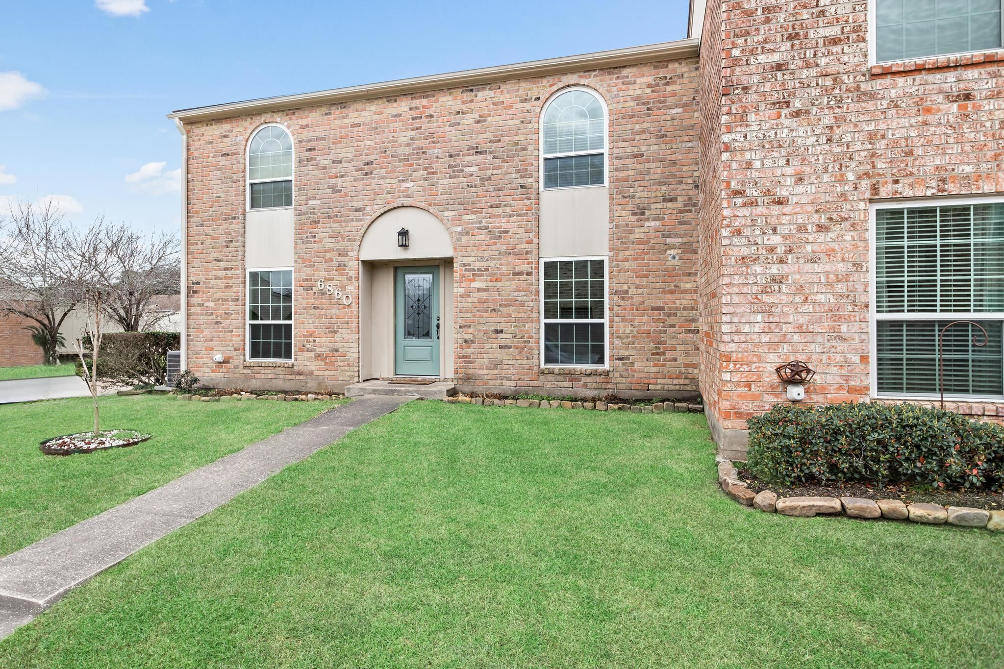 Marshall Place Dr, Beaumont, TX 77706