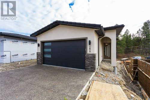 1675 Harbour View Cres, Kelowna, BC, V1Z4E1 | Card Image