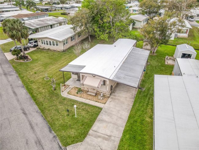 804 Swallow Ln, House other with 2 bedrooms, 2 bathrooms and null parking in OSTEEN FL | Image 4