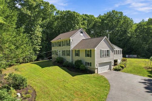 27 Peabody Dr, Danville, NH, 03819-3302 | Card Image