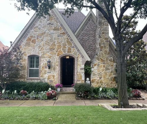 18408 Hemington Ct, Dallas, TX, 75252-7950 | Card Image