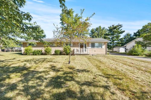 936 Van Kirk Dr, Marysville, OH, 43040-1345 | Card Image