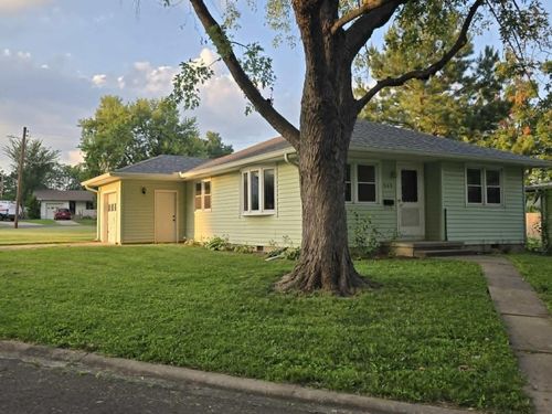 303 E Truman Avenue, Clinton, MO, 64735 | Card Image