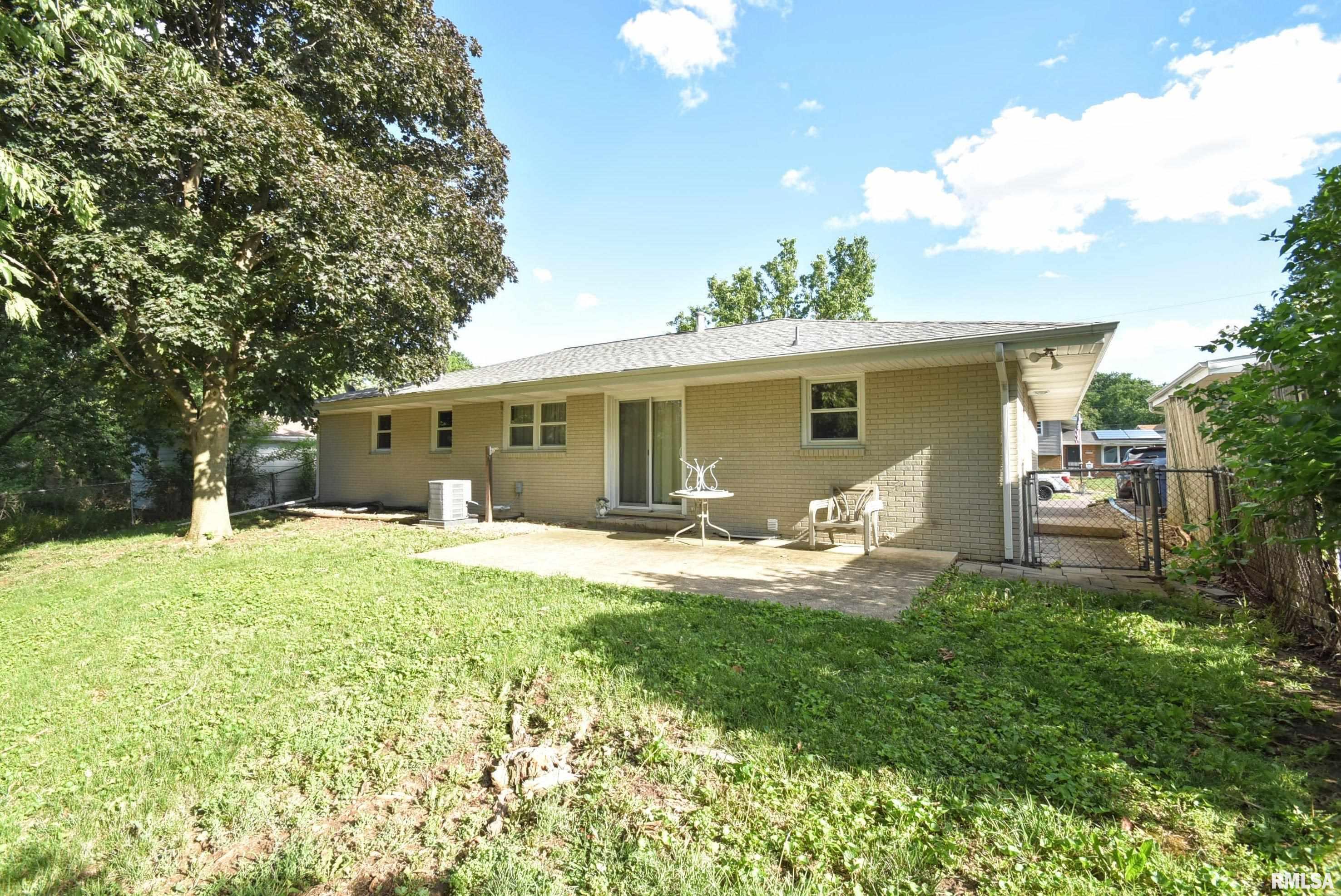 Residential in Pekin 3