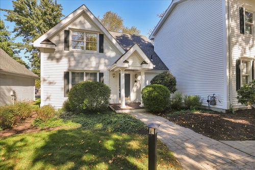 16-16 Augusta Cir, Moodus, CT, 06469-1177 | Card Image