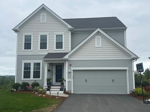33-33 Poplar Ln, Hopkinton, MA, 01748-1329 | Card Image