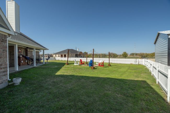 4574 Masch Branch Rd, Home with 3 bedrooms, 3 bathrooms and null parking in Krum TX | Image 29
