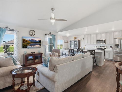 715 Apex Trl, Ault, CO, 80610-8913 | Card Image