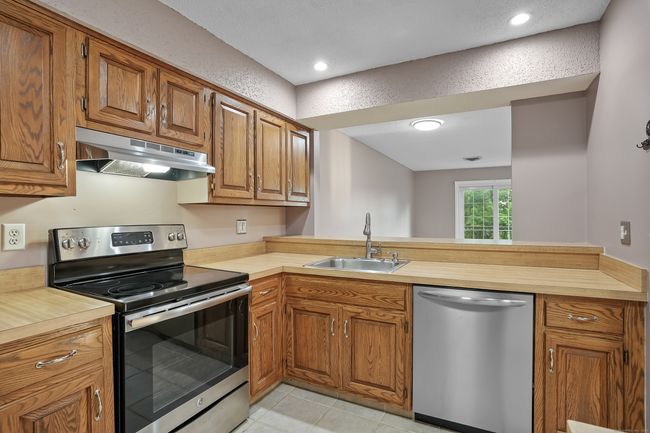 UNIT-26-9 - 55 Mill Plain Rd, Condo with 1 bedrooms, 1 bathrooms and 1 parking in Danbury CT | Image 10