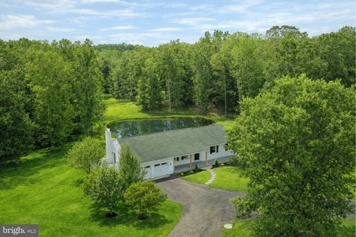 5323 Greatmeade Ln, Sumerduck, VA, 22742-1812 | Card Image