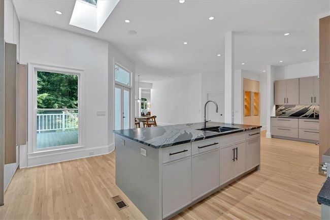 400 Old Ivy Rd Ne, House other with 6 bedrooms, 6 bathrooms and 3 parking in Atlanta GA | Image 29