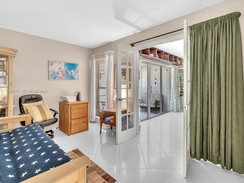 apt-204-3020 Ne 16th Ave, Oakland Park, FL, 33334-5250 | Card Image