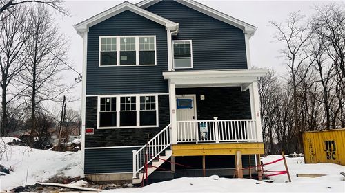 61 Leander St, Providence, RI, 02909-5645 | Card Image