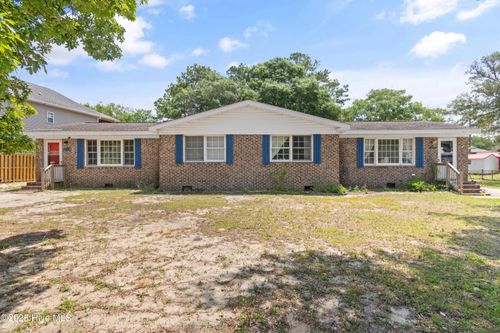 aandb-2902 E Oak Island Dr, Oak Island, NC, 28465-6000 | Card Image