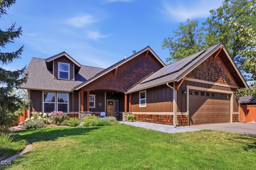 2238 Oak Ave, Redmond, OR, 97756-7664 | Card Image
